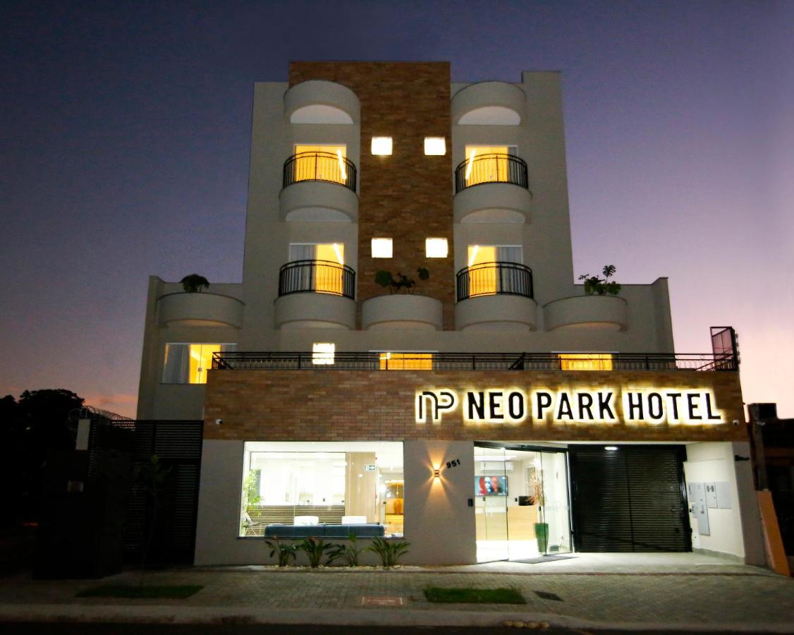 Neo Park Hotel Maringá Kültér fotó